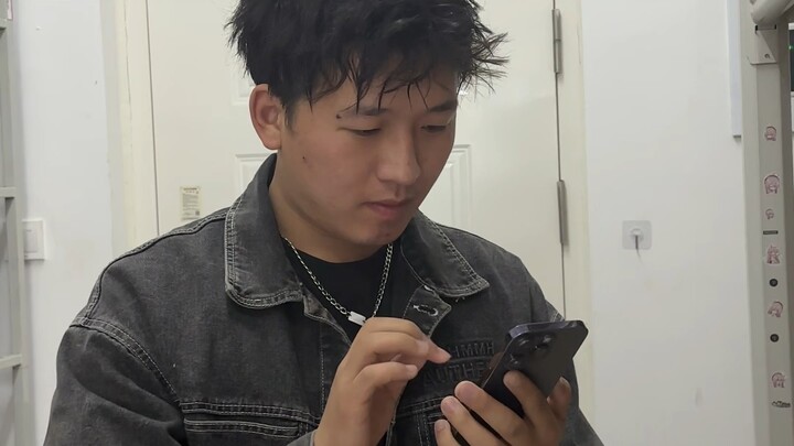 The Current Situation of College Students Receiving Living Expenses.