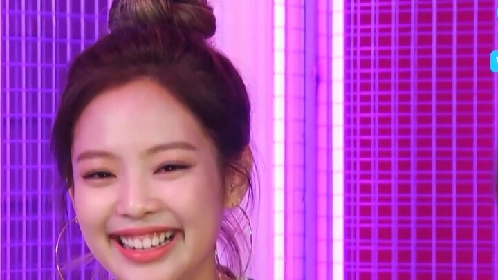 [Jenlisa] Ten sweet moments that prove she's really stupid when it comes to "falling in love"! Super