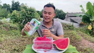 Trưa Nắng Nóng Làm Bát Dưa Dầm Sữa Đá Còn Gì Tuyệt Vời Hơn