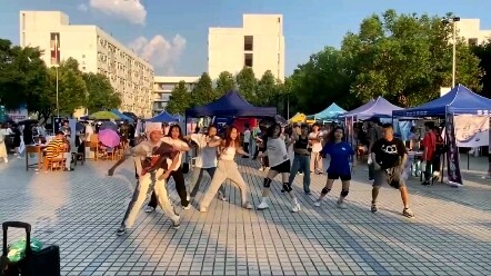 Super hot hey mama, the university hip-hop club covered and choreographed it! Recruitment + rehearsa