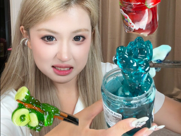 ลูกอมเยิ้มๆ ที่ดังมากในต่างประเทศ? ว่ากันว่ากินคำเดียวอินซูลินพุ่งปรี๊ดเลยนะ!