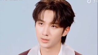 [Li Hongyi]: "Saya tidak tahan, kami tidak menginginkan bagian ini!"[Huang Minghao]: "Saya tidak set
