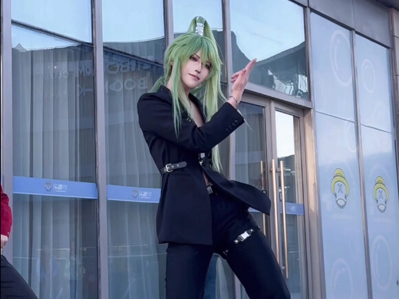 The master wears his clothes inside out just to perform the "jumping horse" move!