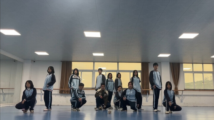 High school students cover "Super"