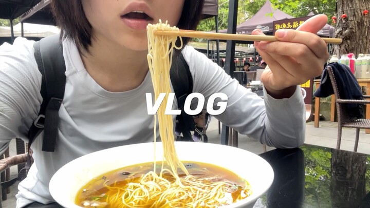 โดรี่｜ตะลุยเส้นทางนกอินทรีแห่งภูเขาอวี้ซานกับน้องสาว พร้อมซดบะหมี่เห็ดป่าหนึ่งชาม｜ช่วงเวลาแสนสุขกับก