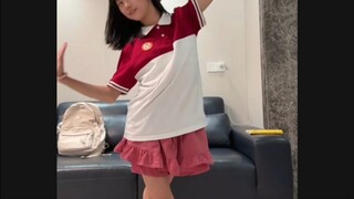 女初舞蹈生日常  活力四射的萌妹子