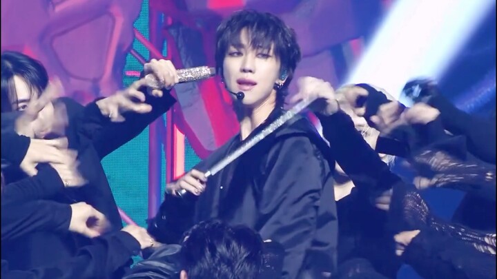 [SEVENTEEN] The maestro’s baton-passing moment was unbelievably smooth