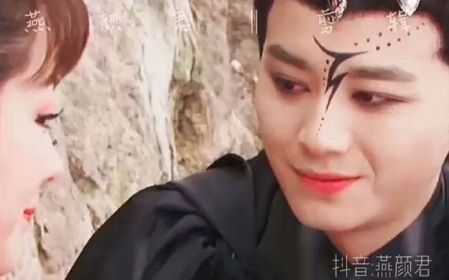 【Hoạt Phật Tế Công】Ngô Kim Hồng Hoa, lớn lên mới phát hiện ra cặp đôi này! Nếu ở bên nhau chắc chắn 