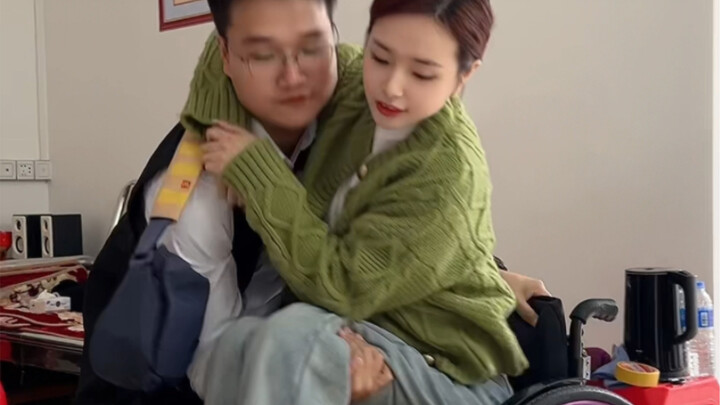 พี่สาวประสบอุบัติเหตุจนเป็นอัมพาตมา 6 ปี พี่ชายก็คอยเป็นกำลังใจที่แข็งแกร่งให้พี่สาวเสมอ เมื่อมีเขาอ