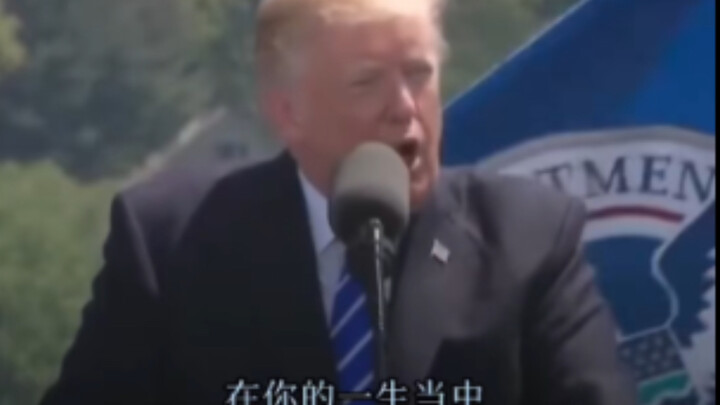 Phải thừa nhận là tài thật, bài diễn thuyết của anh ấy quả thực rất hay!!