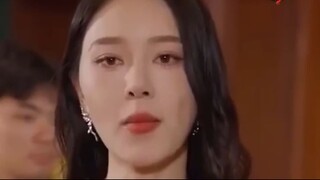 ชายหนุ่มปลุกดวงตาที่มองทะลุทุกสิ่ง เริ่มต้นการเดินทางโค่นล้มชนชั้นเศรษฐี