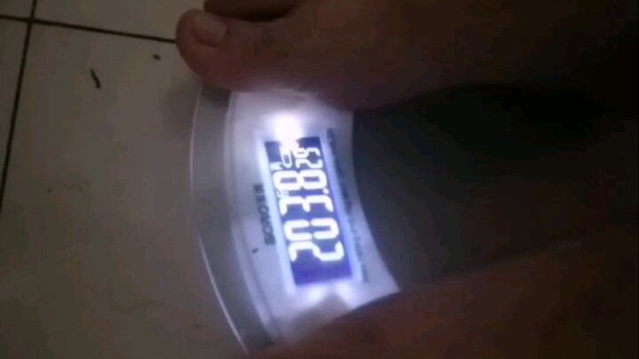 شكرًا لأنك جعلتني أنا، الذي يزن أكثر من 100 كيلو ويعاني من الدونية، ألتقي بك. بفضل مجيئك، أصبح عالمي