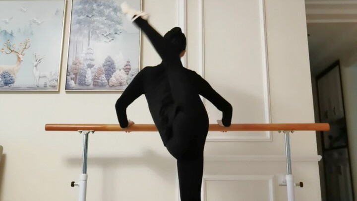 The legendary right leg kick to the left ear? !