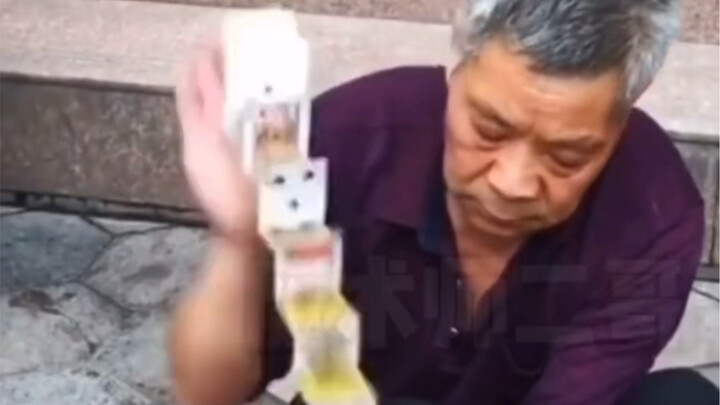 Tak terduga bertemu jagoan di jalanan, kakek tua dengan jurus andalannya sendiri!