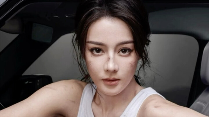 Đừng “siêu xe đi cùng mỹ nhân”, hãy là “người phụ nữ và chiếc xe của cô ấy”