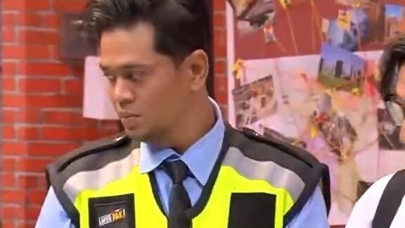 Komandan andre ngantongin kue tapi kuenya dihancurin wendi