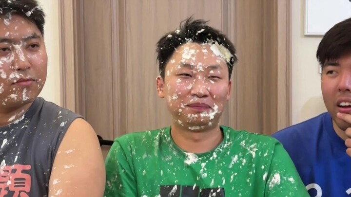Laugh-while-looking-at-pictures challenge—this one’s just too much; who came up with it?