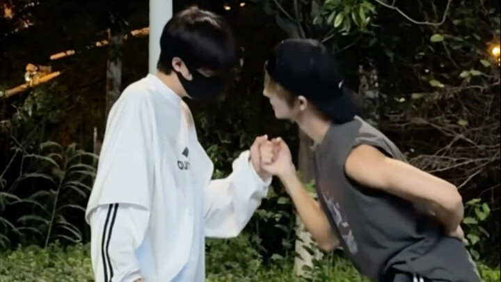 Little Bear and Little Elephant