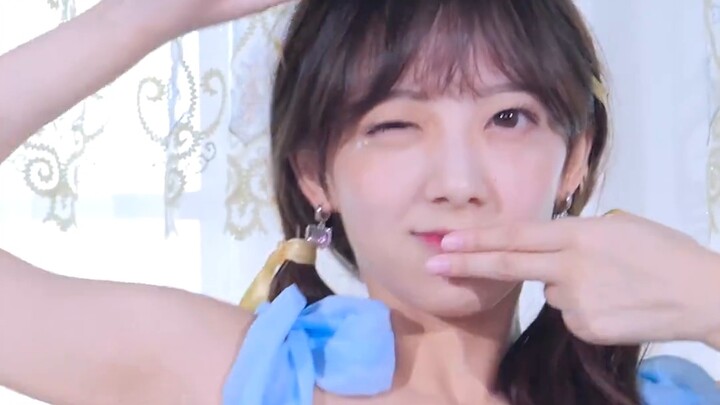Chân dài màn ảnh dọc mùa hè Ca khúc nhạc pop mới của Lin Nayeon, vừa nhảy vừa cười, khuôn mặt của kp