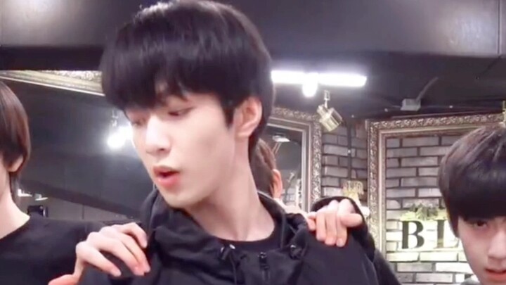 ไอดอลวัย 14 ปีชาวจีน หลิวเหยาเหวิน เต้นเพลง Psycho ของ Red Velvet อย่างเมามันส์ ไอดอลชายเต้นเพลงของเ