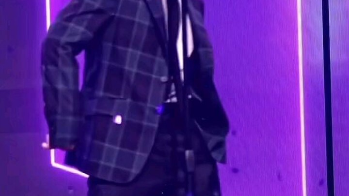 BTS dancing romantically