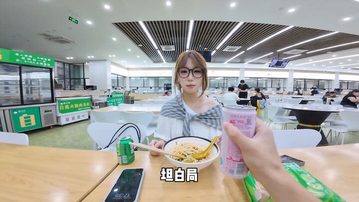 At school, I asked a random classmate to call me “Mom” and mooched meals—today I’m skipping the free