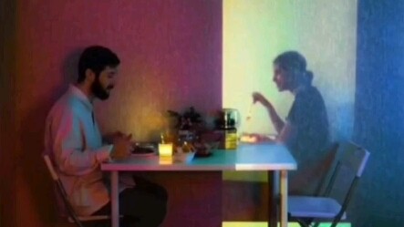 Seorang pria Rusia kehilangan istrinya. Karena terlalu rindu, ia menggunakan perangkat proyeksi untu