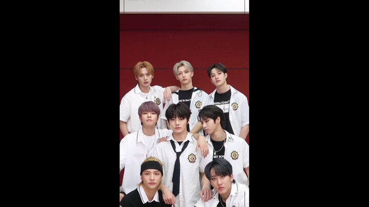 [Stray Kids] How to Cheer for the Full-Length Album’s Title Track “EASY” – Tutorial