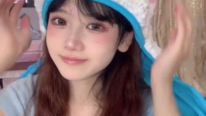 هو ما بيزعج من هونان، المشكلة فيّ أنا.