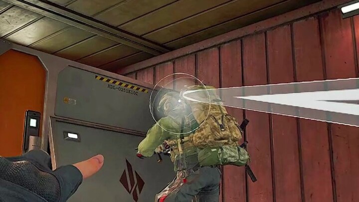 【三角洲行动】  麦小雯的飞刀扎身体居然也能秒？