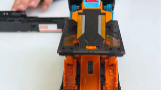 六一儿童节买了一个玩具 等我玩够了再送给孩子当礼物