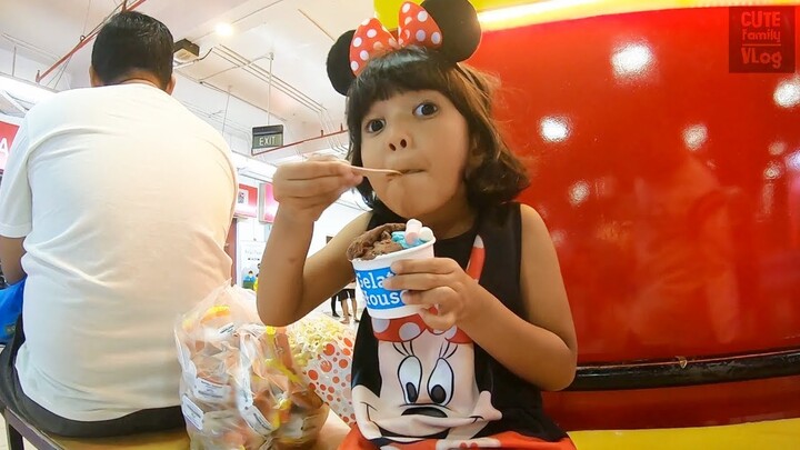 Jajan Es Krim Gelato Rasa Marsmallow dan Rasa Cokelat