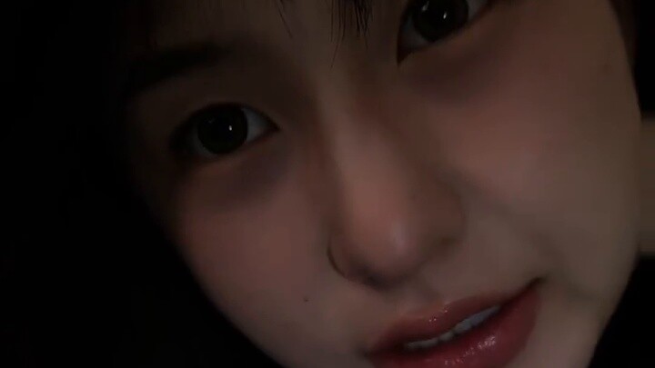 ฉันแอบกลับบ้านในช่วงวันชาติและท้าทายตัวเองให้ซ่อนตัวอยู่ที่บ้านเป็นเวลา 7 วันโดยไม่ถูกค้นพบ! การติดต