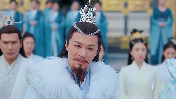 Gu Yin meminta payung pelindung langit di depan umum, yang membuat wajah Hua Shu berubah menjadi hij