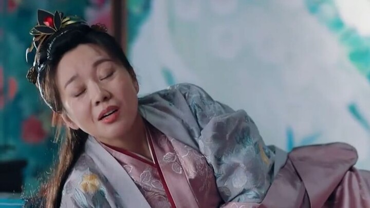 Nhan Ni ngày nào cũng như chưa tỉnh rượu vậy....