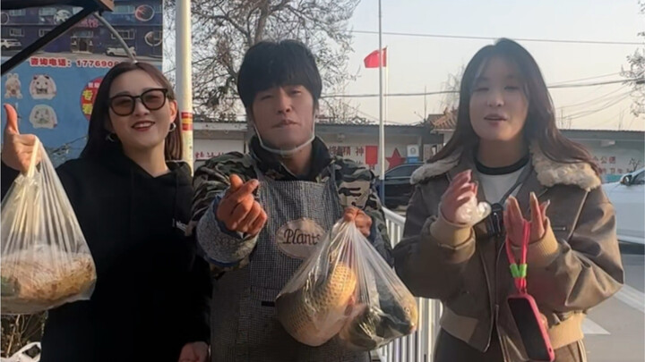 感谢两位山东美女送的鱼 祝大家年年有余