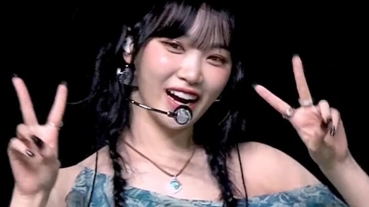 [Kim Chaewon] Danced ‘Queencard’!! 230518 M Countdown Standby Screen
