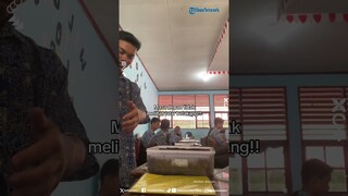 Jiwa Entepreneur Sejak Muda!Pelajar Ini Bawa Dagangan ke Sekolah, Langsung Diborong Teman Sekelas
