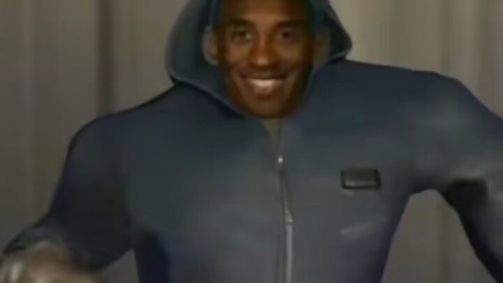 Các con ơi, có vẻ như than củi hơi thiếu rồi.