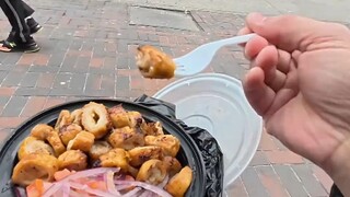 Seporsi sosis babi panggang harganya $10 di AS. Apakah menurut Anda harganya mahal?