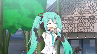 Hatsune chơi kèn harmonica trong 20 giây