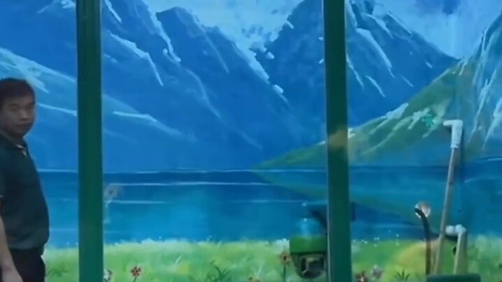 الأب يعرف حركة استيقاظ الأم، يسرع بنقل الطفل