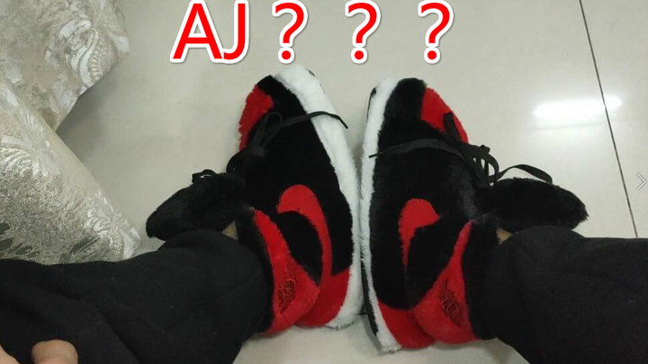 My girlfriend shopped online and bought me a pair of A-cone heels—but after I opened the box, it fel