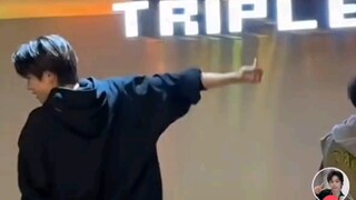 【TikTok】Ziyu dancing (Go big or go home) comments