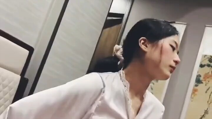 ดูออกเลยว่าเป็นมือใหม่! มือเก๋าไม่มีทางยิ้มแบบเขินๆ แบบนี้หรอก