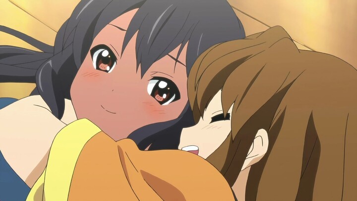 【K-ON】正在被前辈传授经验的啊梓喵2.0