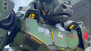 Sebagai penghormatan kepada Jiu San, sebuah mecha sapi tank diciptakan khusus. Bagaimana menurut And