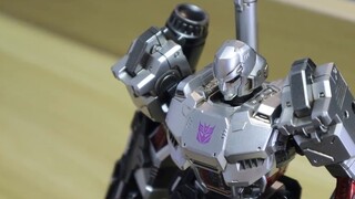 Can an 8-year-old play it? [Threezero MDLX Megatron]