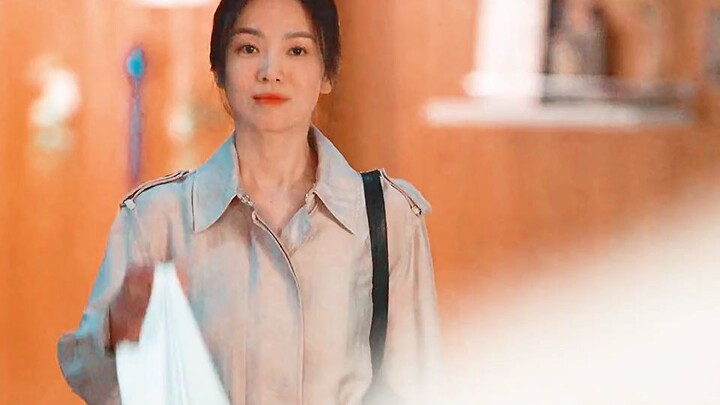 «سأساعدها على الانتقام، فقط بهذه الطريقة يمكن لعمرها الـ19 أن يبدأ من جديد»، وبعد ذلك بفضله مرة أخرى