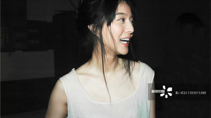 So this is where the iconic photo of Fan Bingbing cuddling a dog came from—truly worthy of her title